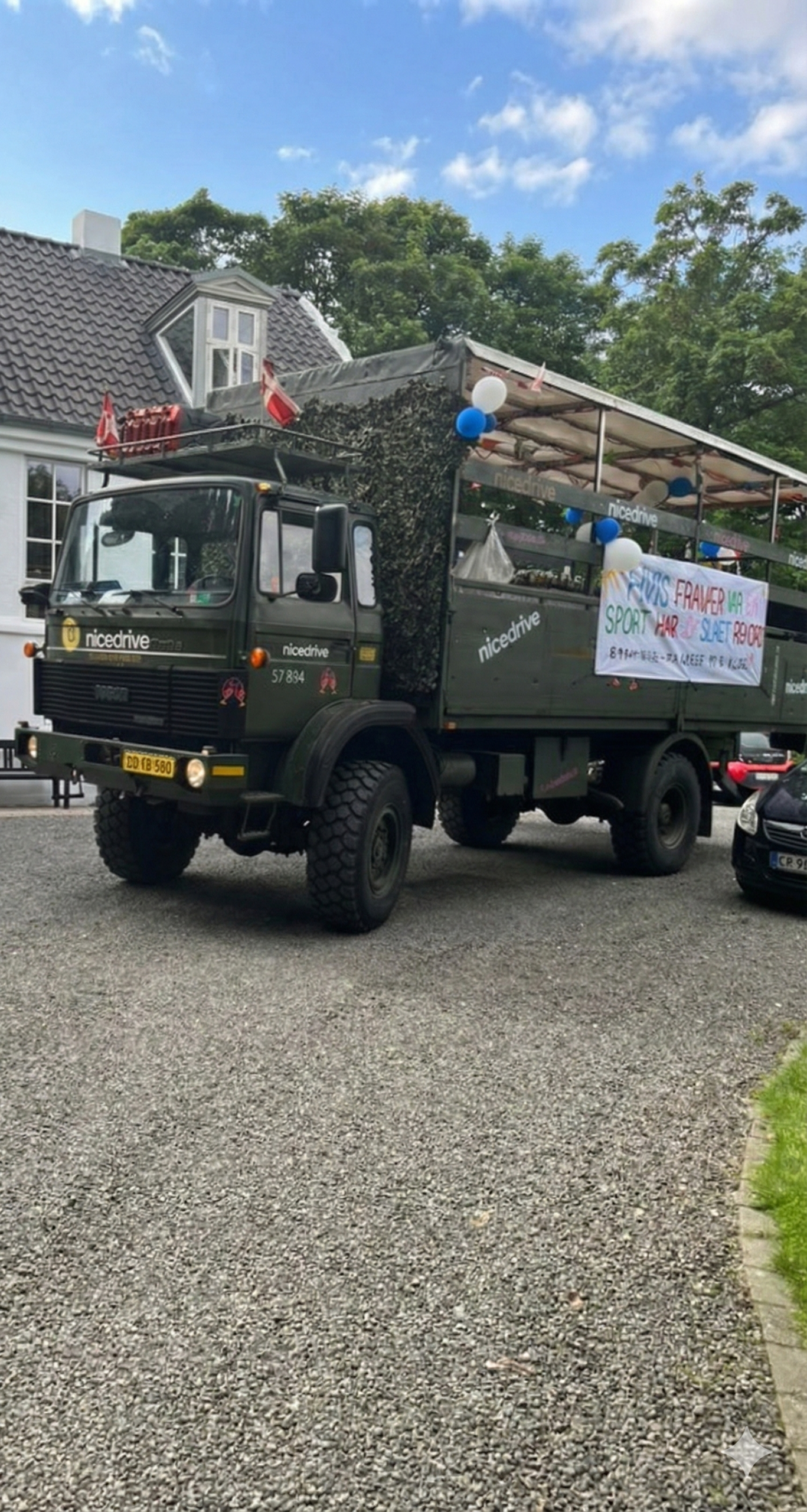 Studenterkørsel Nicedrive billede af studentervogn