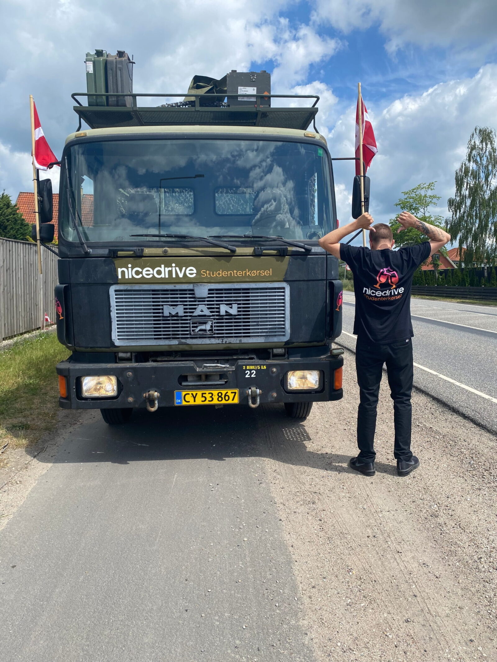 Studenterkørsel Ringsted med Nicedrive - erfaren chauffør klar til afgang